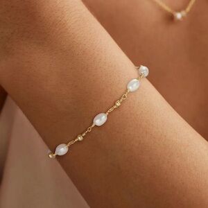 Anthropologie  Freshwater Pearl Gold Chain Bracelet